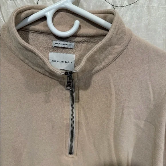 American Eagle Outfitters Beige Quarter-Zip Fleece - Picture 2 of 5